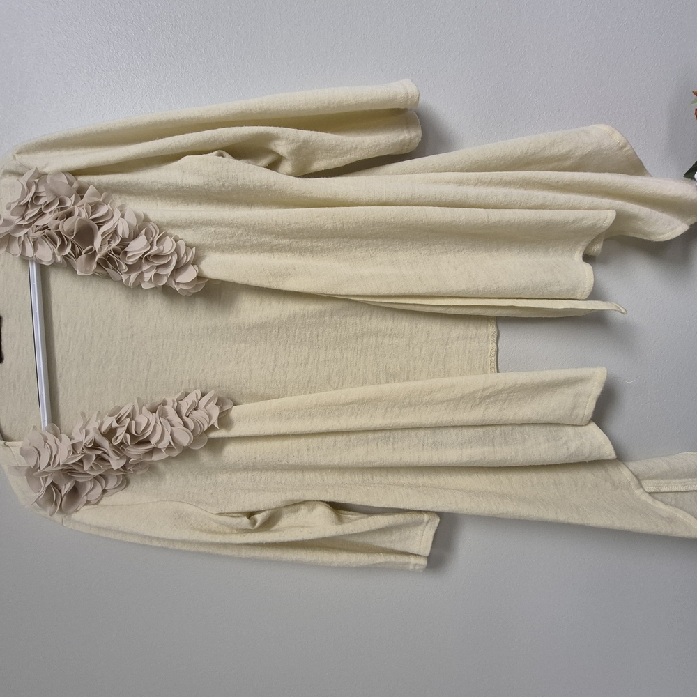 Elegant Cream Cardigan with Floral Accents